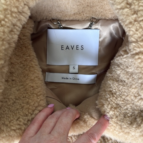 Eaves Revolve Mia Pullover Sweater Jacket Beige Sherpa Cropped - Picture 3 of 10